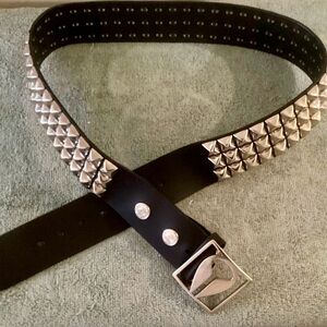NWT Silver Studded Black Leather Belt